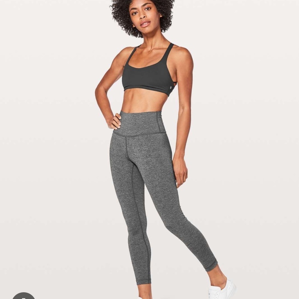 Lululemon grey free to be wild size 10 bra, cones with lining pads